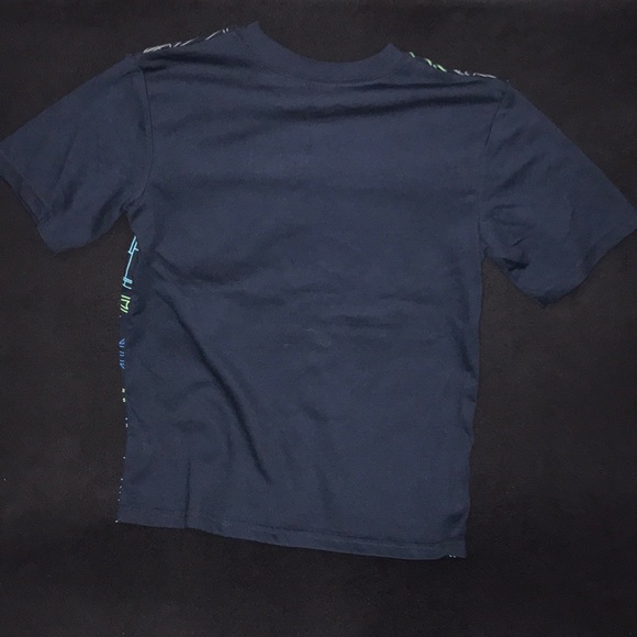 T shirt - Picture 3 of 4